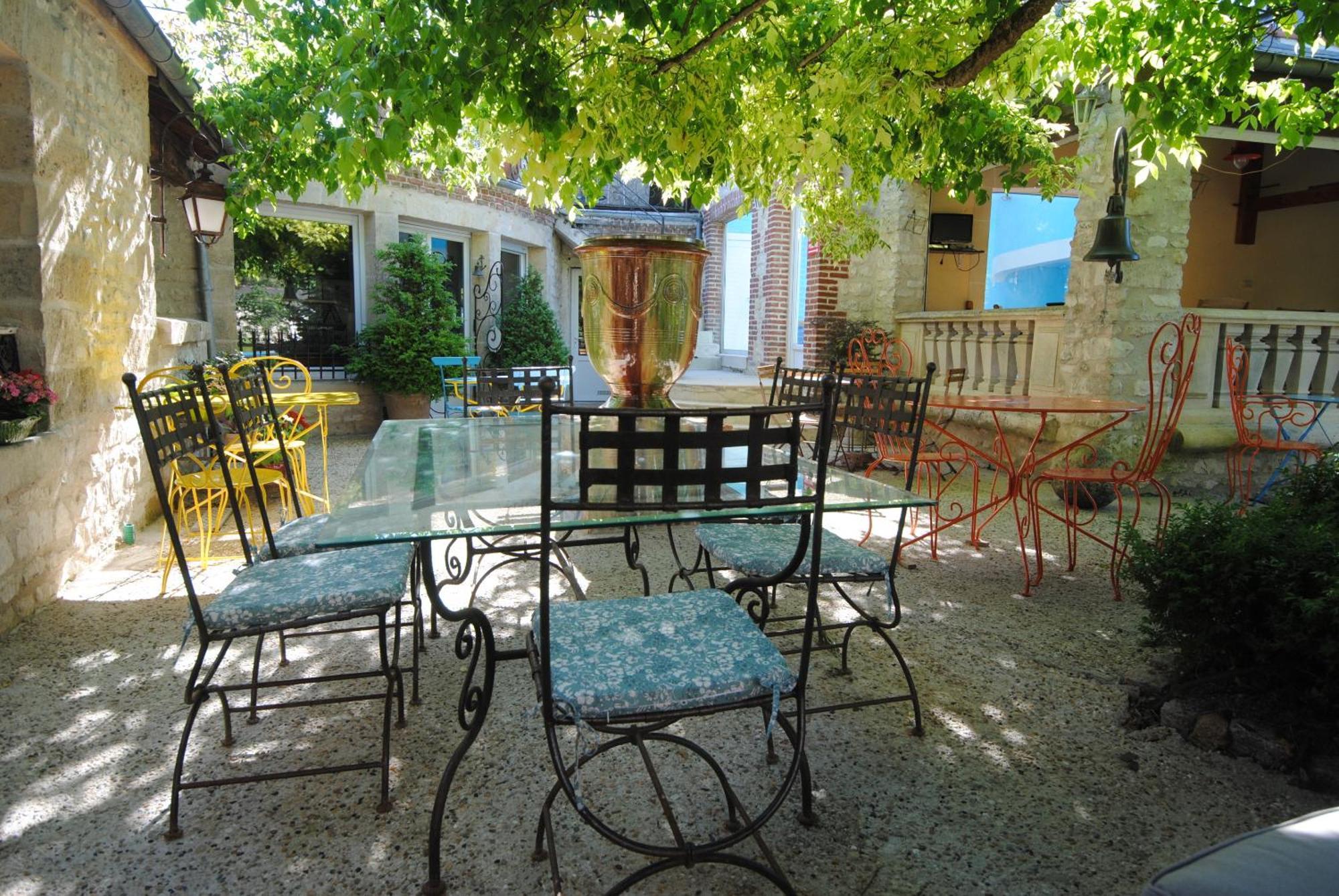 Le Grand Logis - Guest House - Bed And Breakfast Marchais  Exterior photo