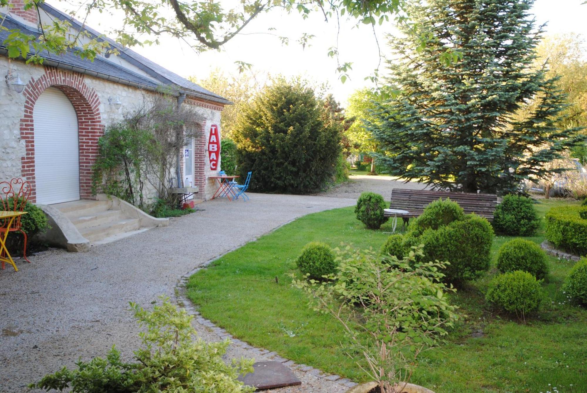 Le Grand Logis - Guest House - Bed And Breakfast Marchais  Exterior photo